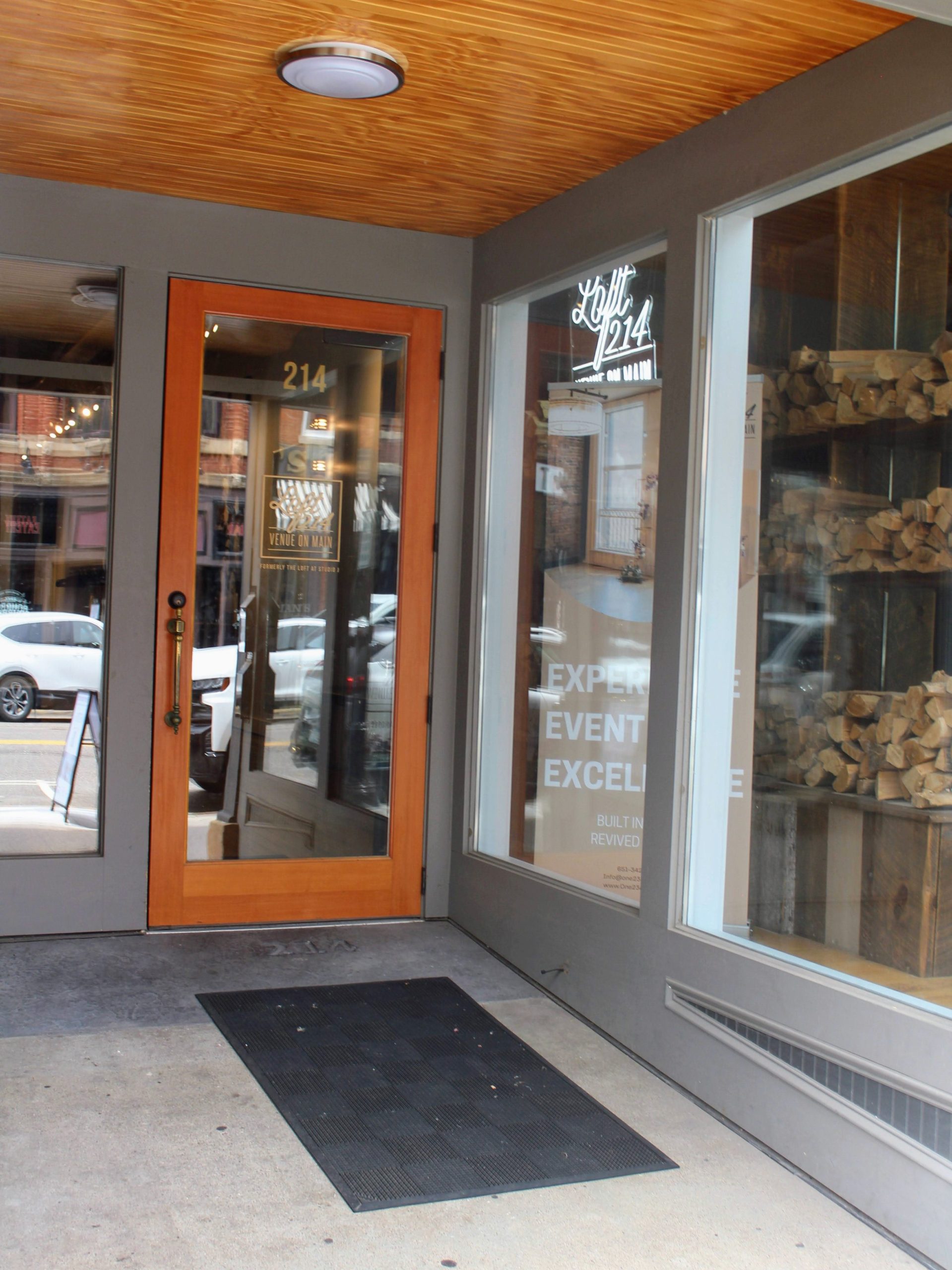 Accessible entrance at Loft 214 Stillwater